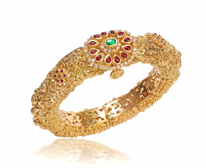 22K Gold Intricate Kada
